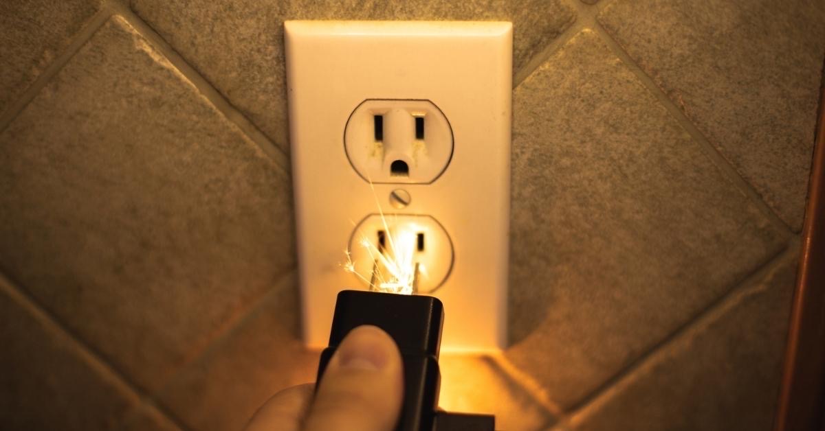 Dead Electrical Outlet? Here’s How to Troubleshoot It