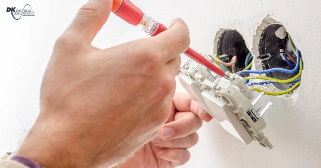 What to Look for in Your Electrical Maintenance Checklist This Spring  